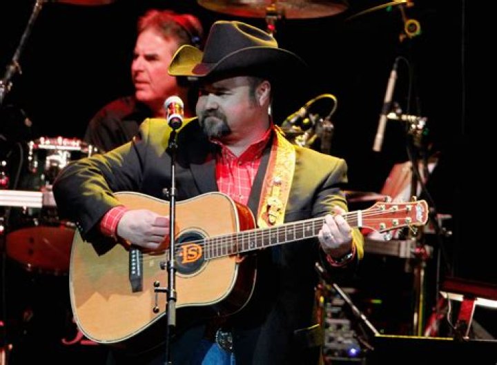 Uncovering The Tragic Demise Of Country Star Daryle Singletary