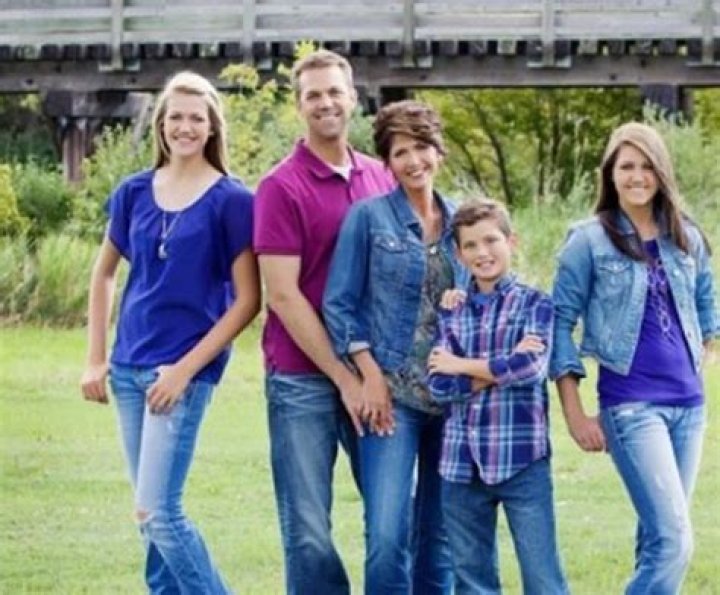Kristi Noem's Kids: Ages Revealed