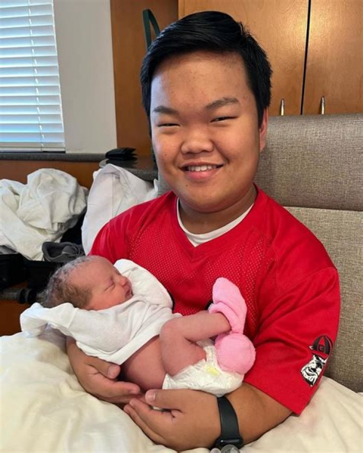 Discover Liz Johnston's Expert Insights On Baby's Average Size